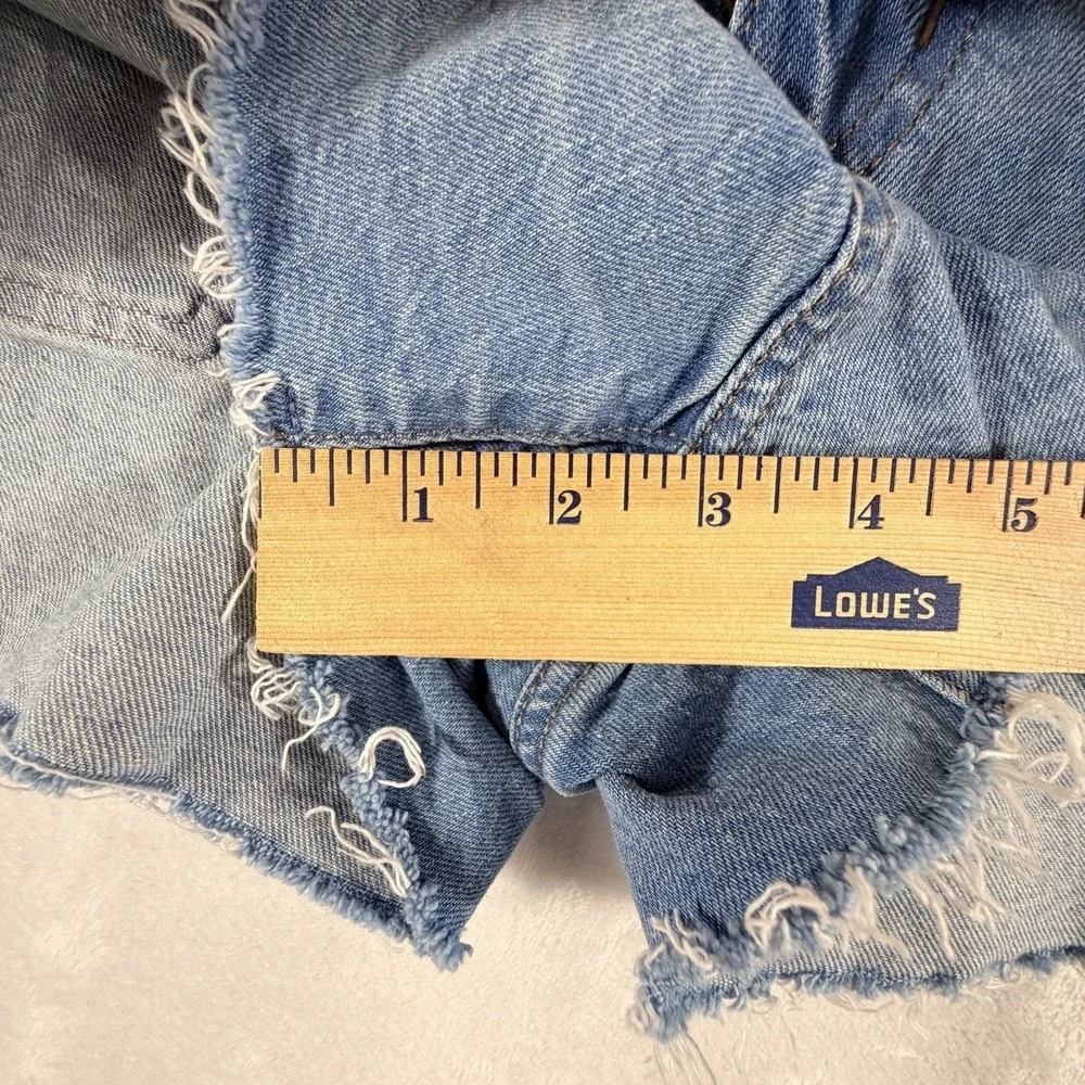Universal Thread Shorts Women 10 Blue MidRise Baggy 90s Distressed Denim Raw Hem